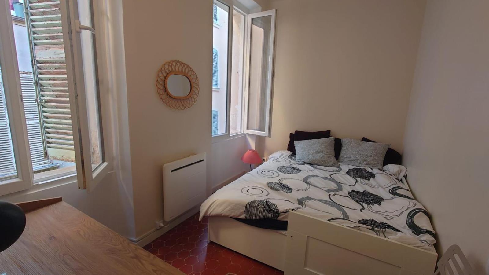 Appartement De Charme - Wifi - Centre Historique Τουλόν Εξωτερικό φωτογραφία